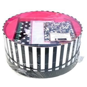 Tri-Coastal Hat Box Desk Writing Gift Set, Black & White